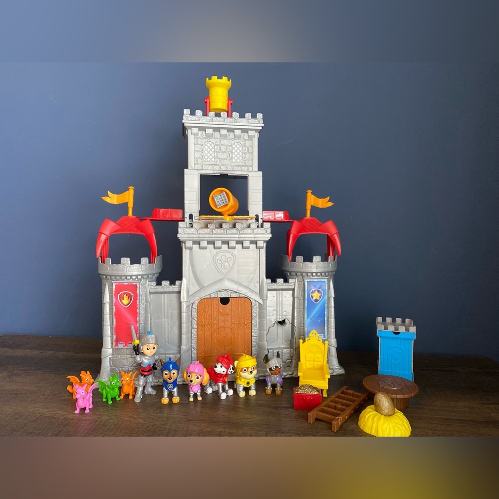 Paw Patrol Rescue Knights Castle, with Sparks, Complete Pup Set with Ryder